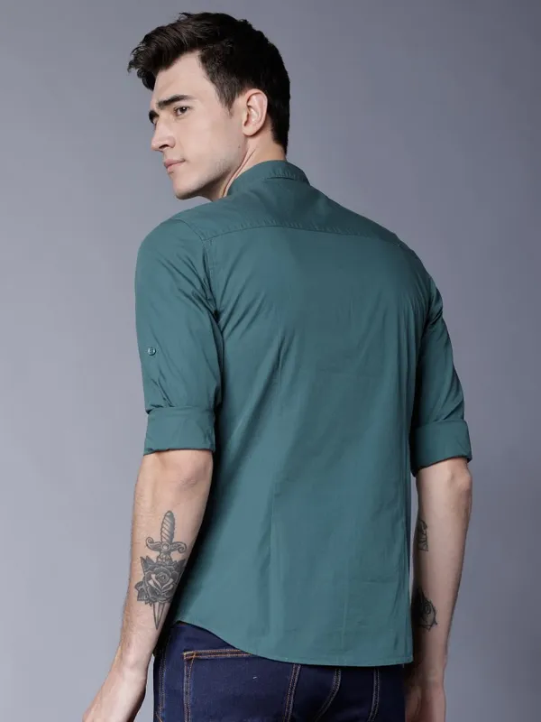  Highlander Men Teal Solid Slim Fit Casual Shirts