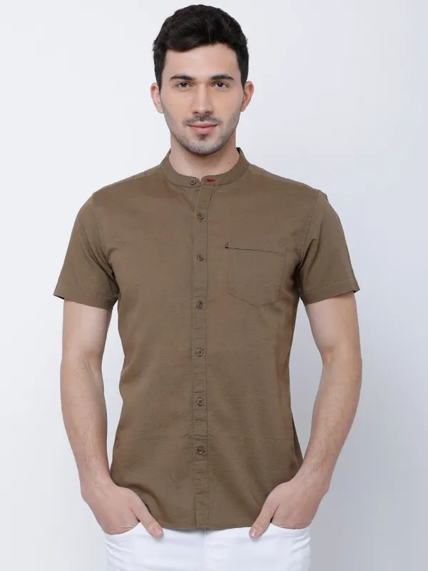 Highlander Men Brown Solid Slim Fit Casual Shirt