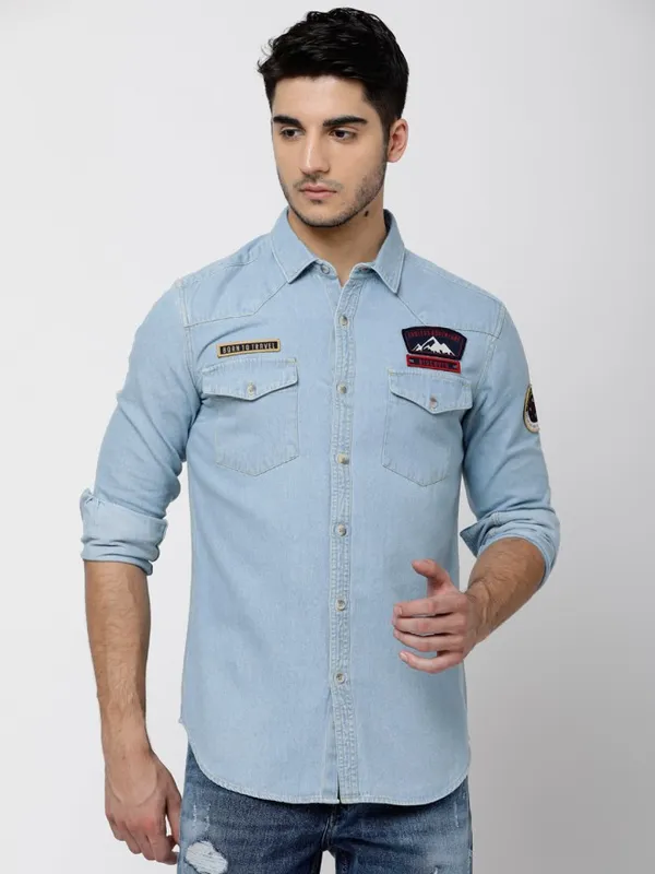  Highlander Men Blue Solid Slim Fit Casual Shirts