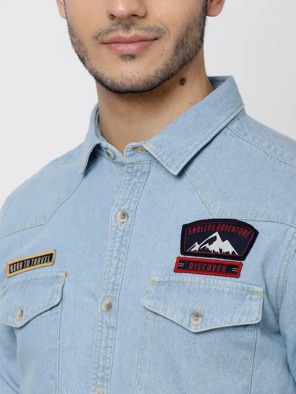  Highlander Men Blue Solid Slim Fit Casual Shirts
