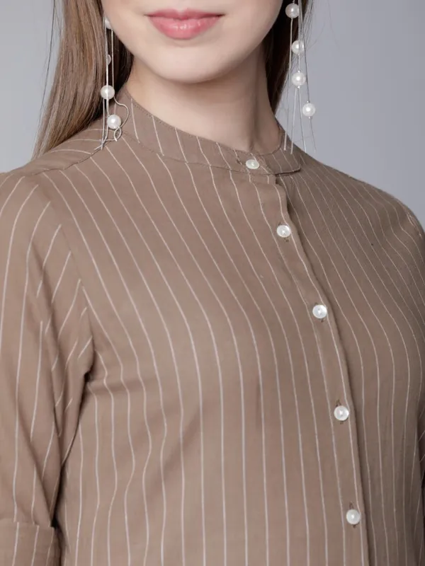  Vishudh Women Brown Striped Kurta Sets