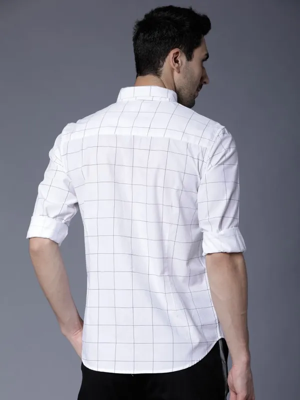 Men Slim Fit Casual Shirt