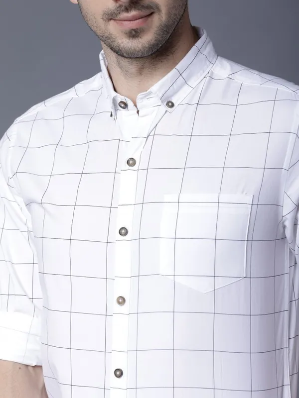 Men Slim Fit Casual Shirt