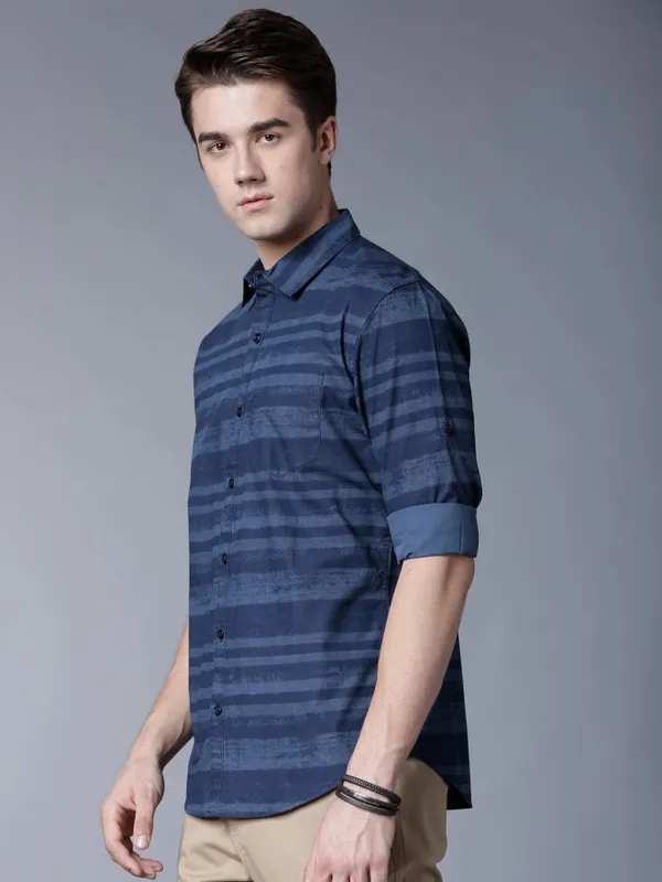  Highlander Men Navy Blue Striped Slim Fit Casual Shirts