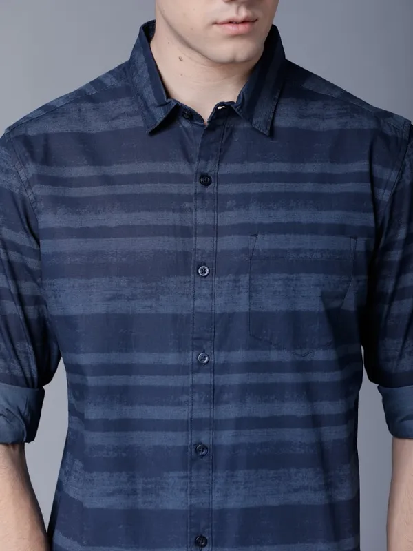  Highlander Men Navy Blue Striped Slim Fit Casual Shirts