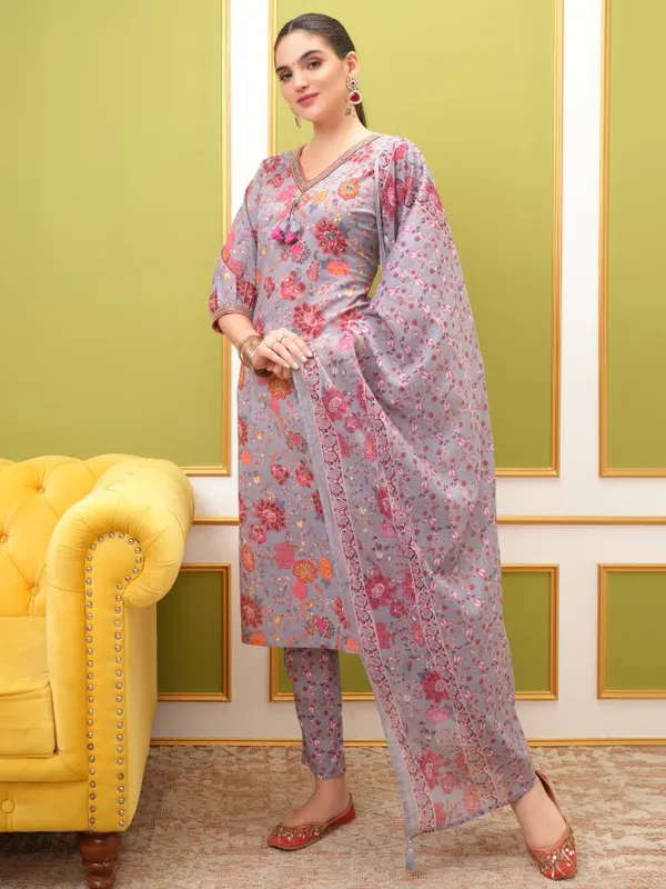 Women Kurta With Trouser & Dupatta