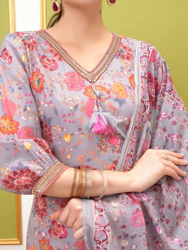 Women Kurta With Trouser & Dupatta