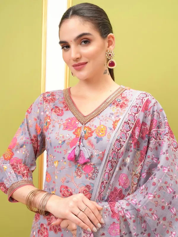 Women Kurta With Trouser & Dupatta