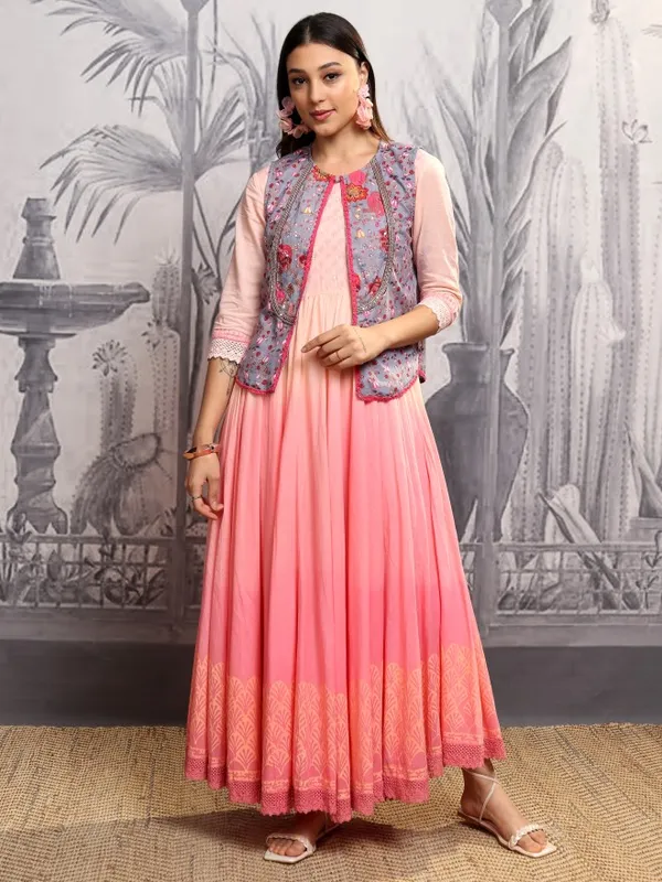 Vishudh Women Peach Printed Maxi Dress