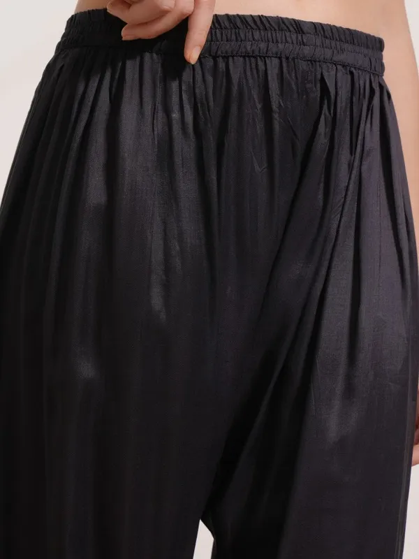 Vishudh Women Blue Printed Kurta With Trouser And Dupatta