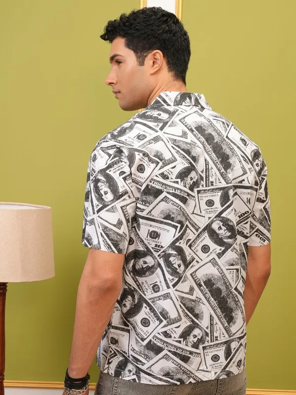 Locomotive Premium Men White Printed Oversized Fit Casual Shirt