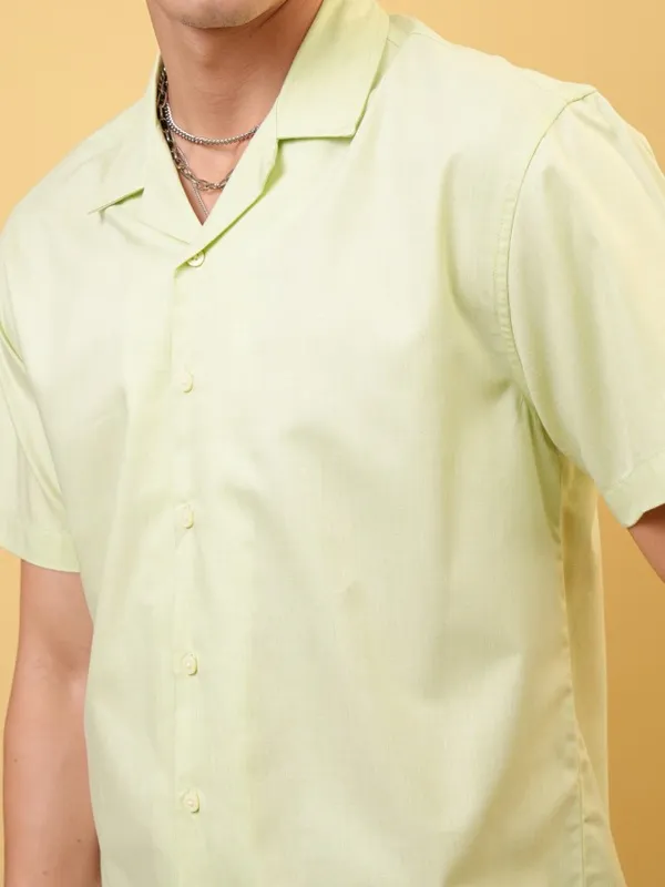 Locomotive Premium Men Light Mint Melange Textured Solid Cuban Collar Relaxed Shirt
