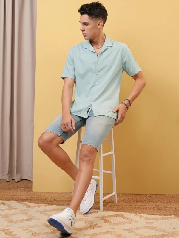Locomotive Premium Men Aqua Melange Textured Solid Cuban Collar Relaxed Shirt