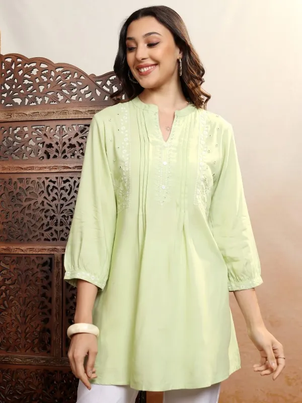 Vishudh Women Green Embroidered Top