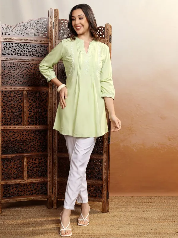 Vishudh Women Green Embroidered Top