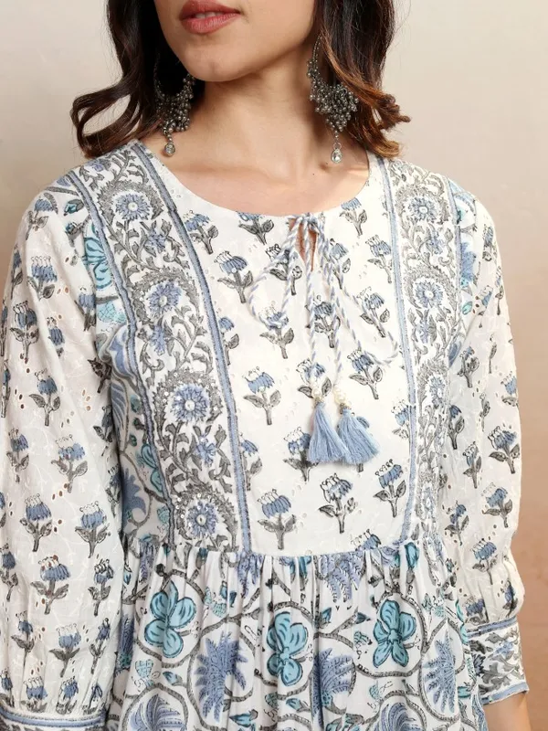 Vishudh Women Blue Printed Maxi Dress