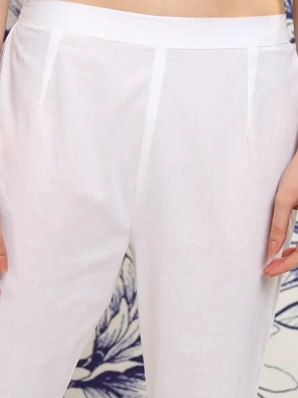 Women Kurta With Trousers & Dupatta