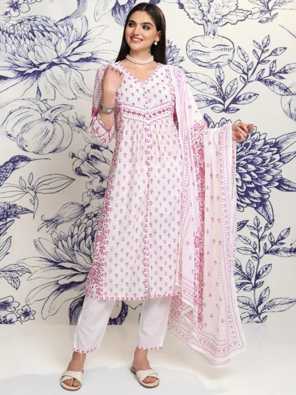 Women Kurta With Trousers & Dupatta