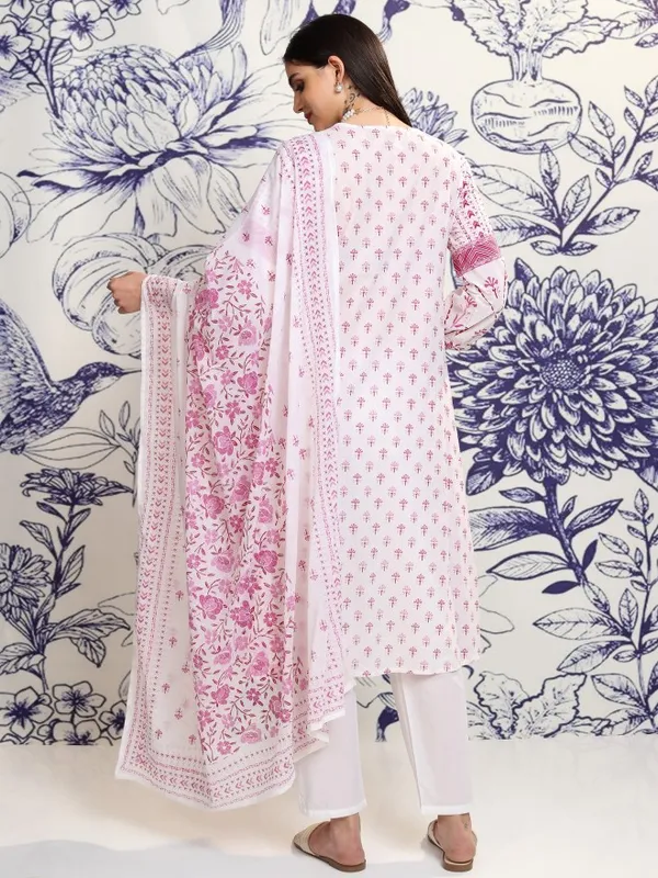 Women Kurta With Trousers & Dupatta