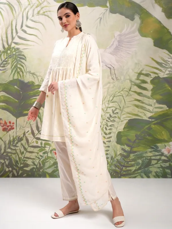 Vishudh Women Cream Embroidered Kurta With Trouser And Dupatta