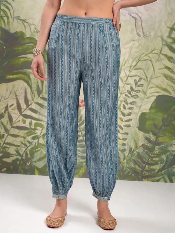 Women Kurta With Trousers & Dupatta