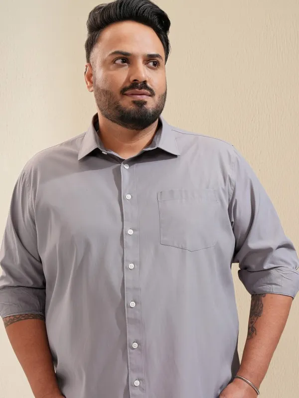Xtra Ordinary By Highlander Men Grey Solid Regular Fit Casual Shirt