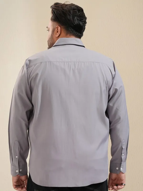 Xtra Ordinary By Highlander Men Grey Solid Regular Fit Casual Shirt