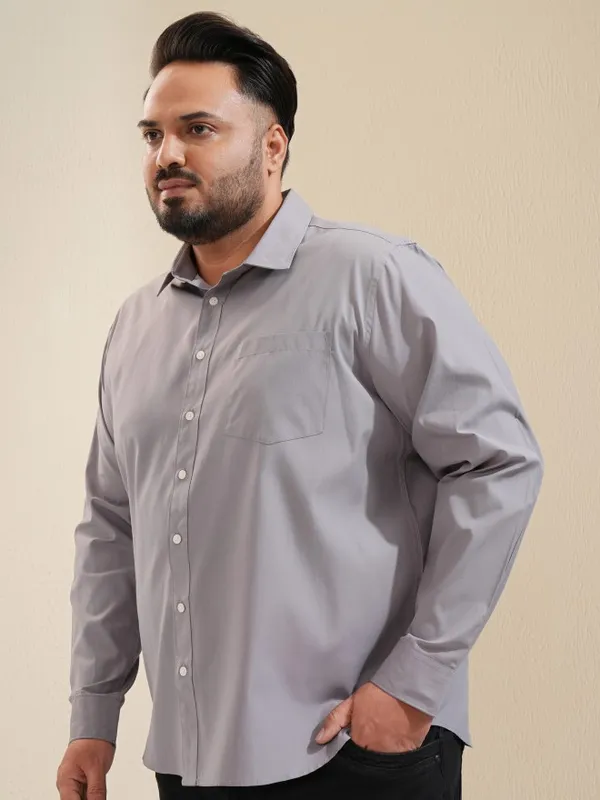 Xtra Ordinary By Highlander Men Grey Solid Regular Fit Casual Shirt