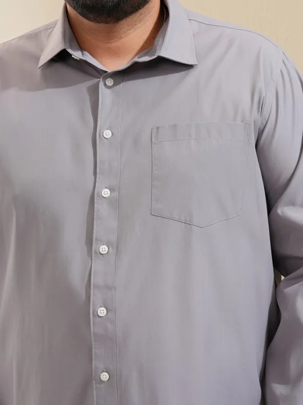 Xtra Ordinary By Highlander Men Grey Solid Regular Fit Casual Shirt