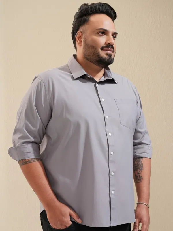 Xtra Ordinary By Highlander Men Grey Solid Regular Fit Casual Shirt