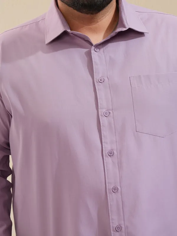 Xtra Ordinary By Highlander Men Lavender Solid Regular Fit Casual Shirt