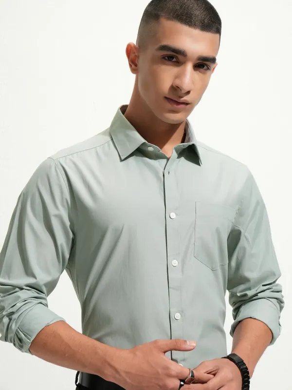 Highlander Men Green Slim Fit Casual Shirt