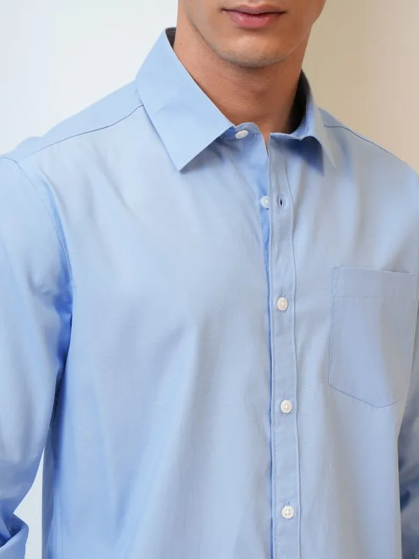 Highlander Men Blue Solid Slim Fit Casual Shirts