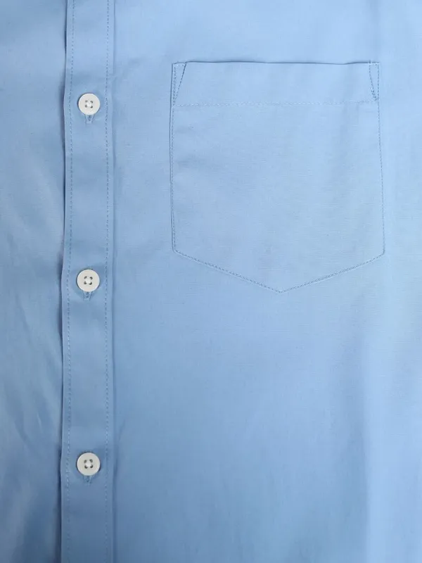 Highlander Men Blue Solid Slim Fit Casual Shirt