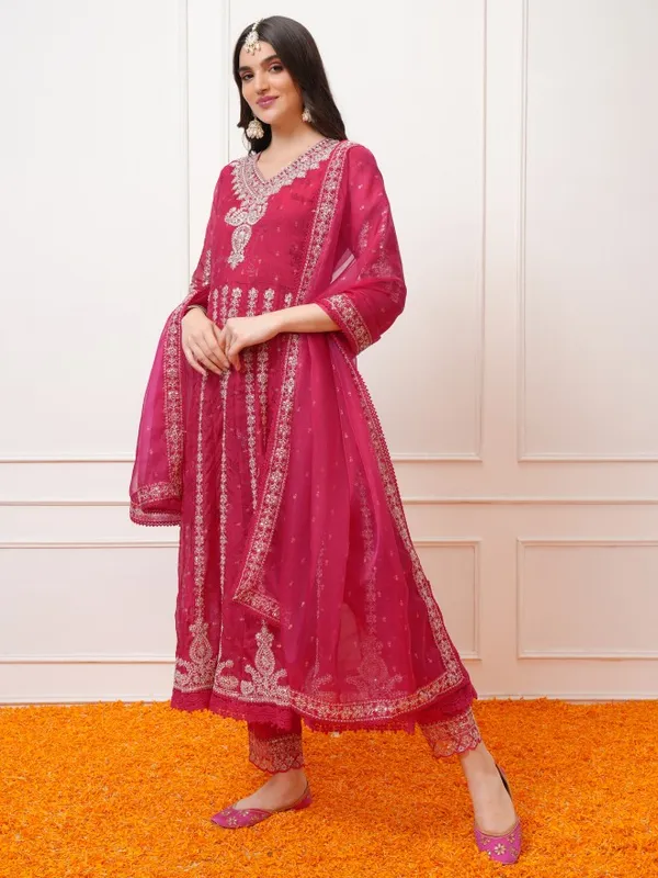 Women Kurta With Trousers & Dupatta