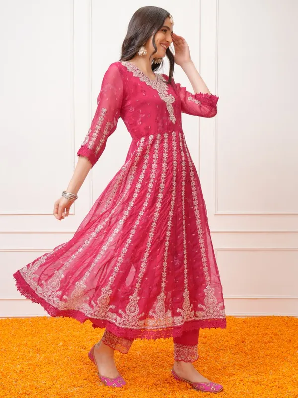 Women Kurta With Trousers & Dupatta