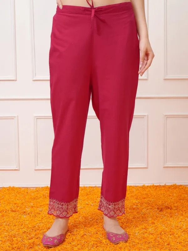 Women Kurta With Trousers & Dupatta