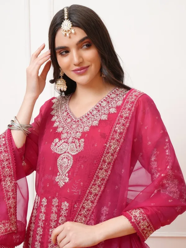 Women Kurta With Trousers & Dupatta
