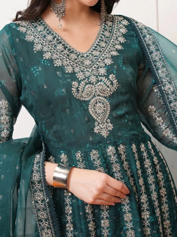Women Kurta With Trousers & Dupatta