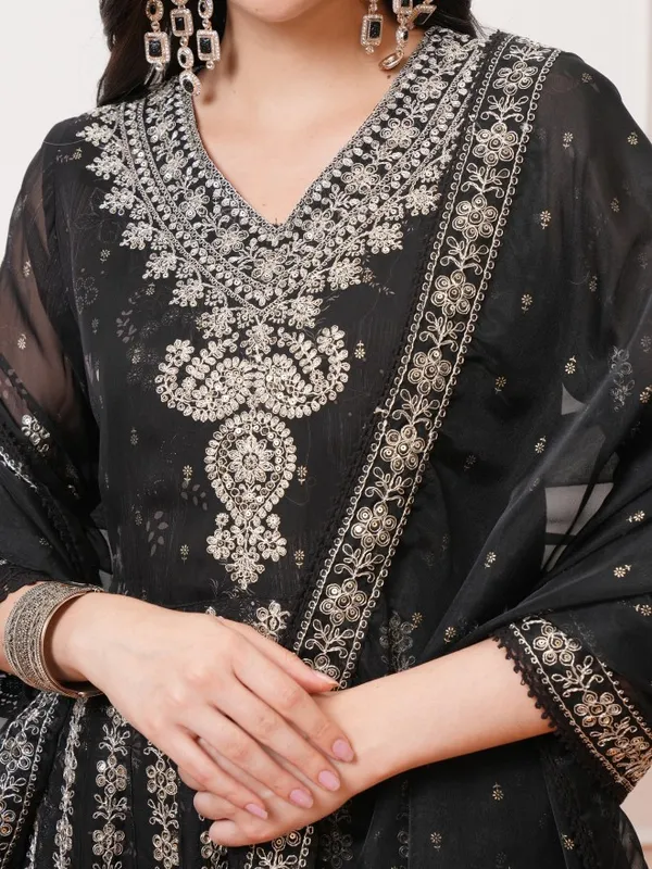 Vishudh Women Black Embroidered Kurta With Trousers And Dupatta