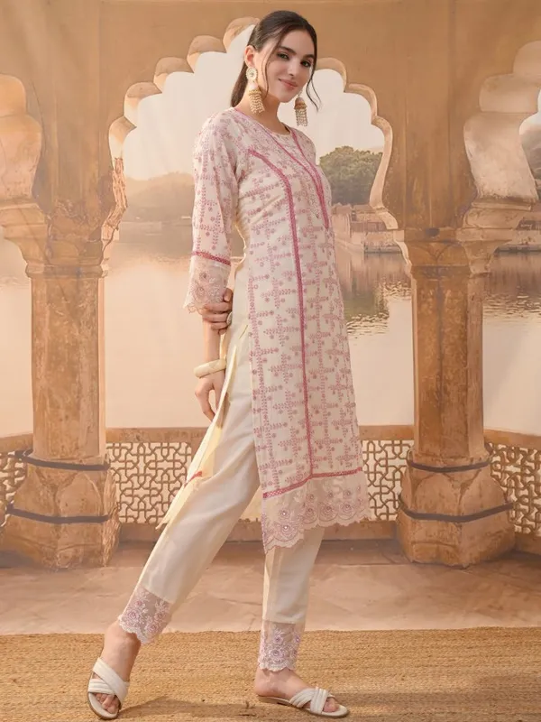Women Kurta With Trousers & Dupatta
