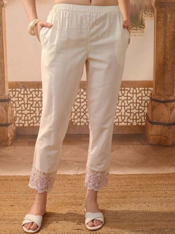 Women Kurta With Trousers & Dupatta