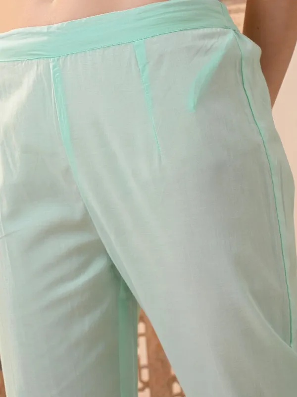 Women Kurta With Trousers & Dupatta