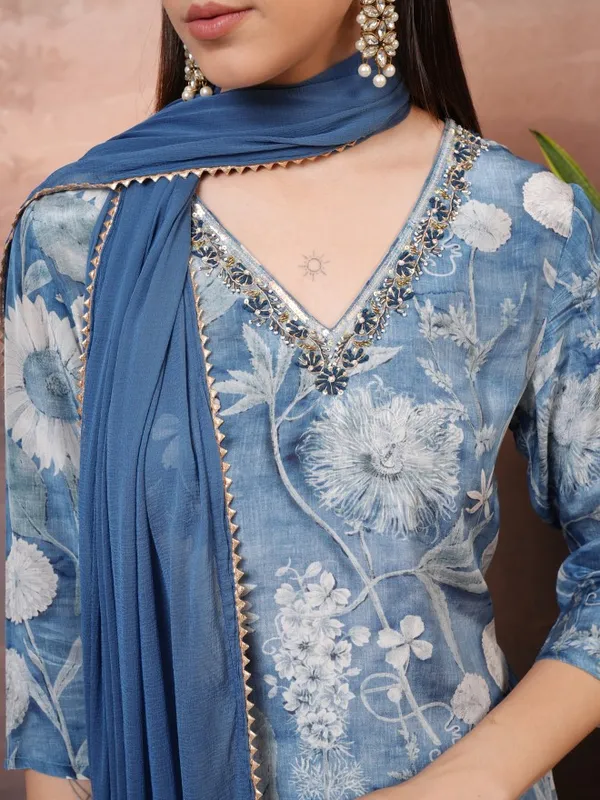  Vishudh Women Grey Printed Kurta Sets