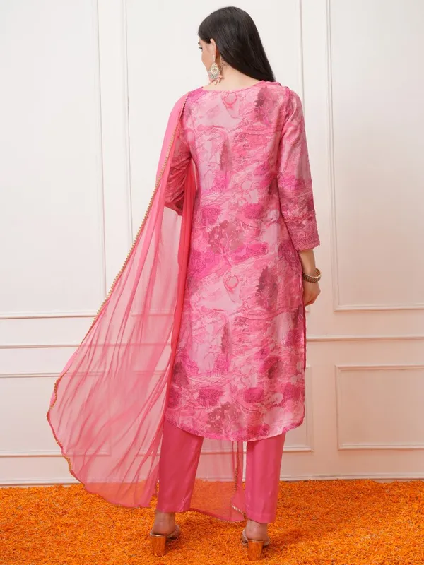 Vishudh Women Pink Printed Kurta With Trousers And Dupatta