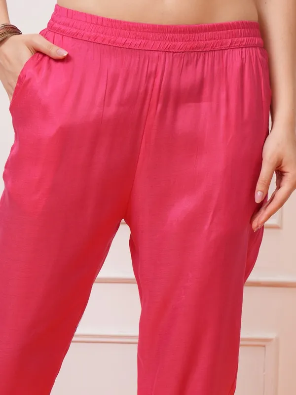 Vishudh Women Pink Printed Kurta With Trousers And Dupatta
