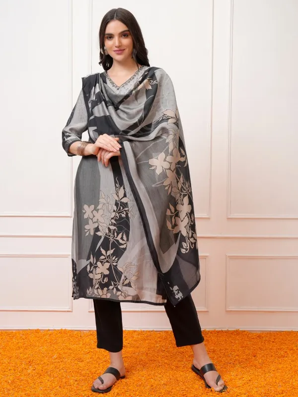 Vishudh Women Grey Printed Kurta With Trousers And Dupatta