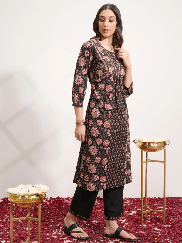 Vishudh Women Black Printed Kurta With Trouser And Dupatta