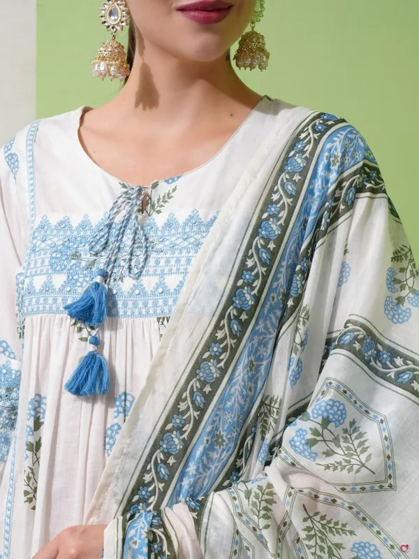 Vishudh Women White Printed Kurta With Trouser And Dupatta