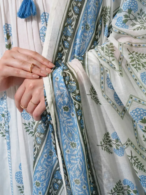 Vishudh Women White Printed Kurta With Trouser And Dupatta
